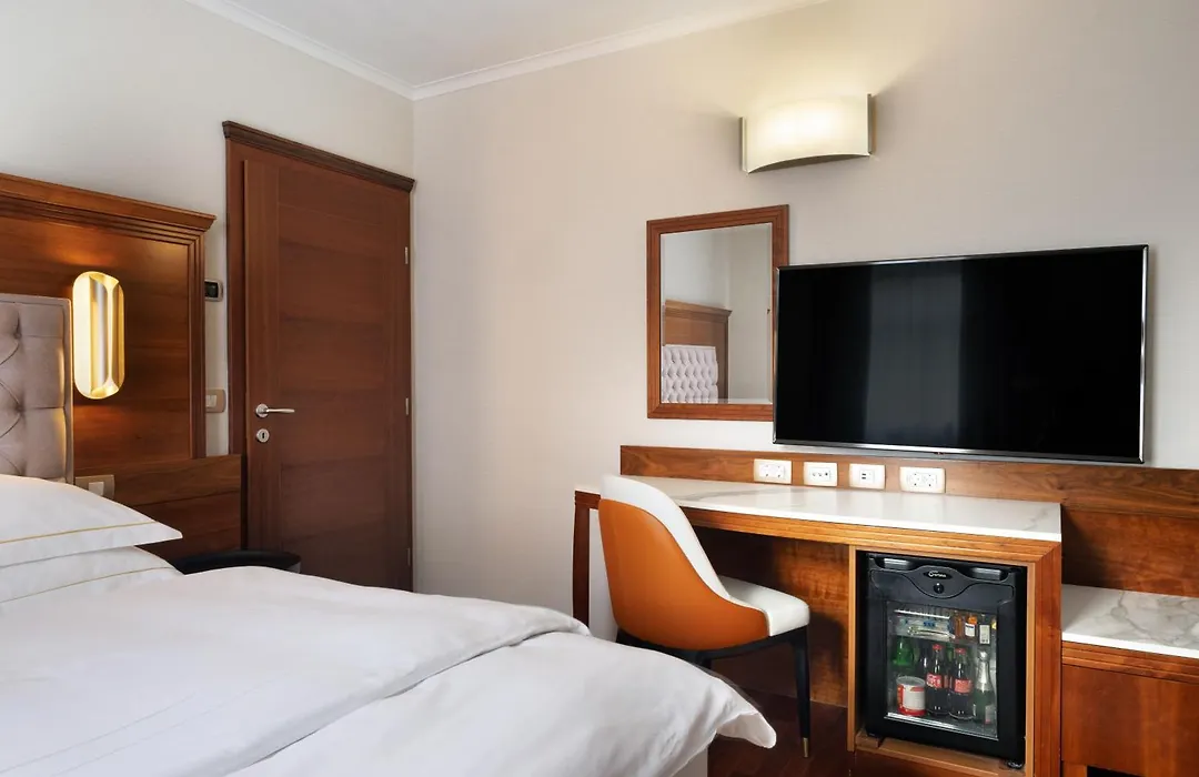 Hotel Lovec-1